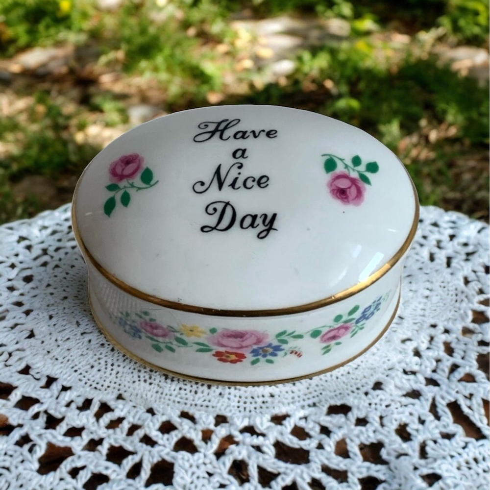 Vintage Coalport Bone China Trinket Box Floral Gold Trim England 2.25" Lid